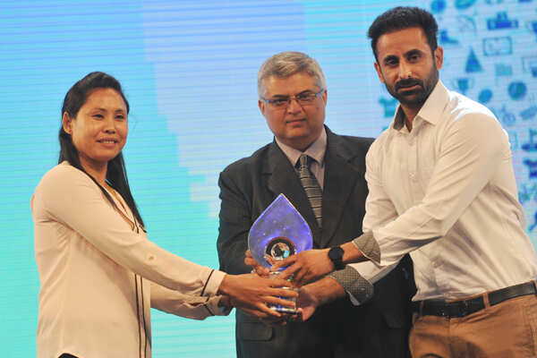 Photo - Mahindra Scorpio TOISA winners