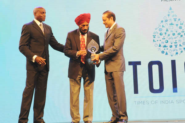 Photo - Carl Lewis date with Milkha Singh @ TOISA