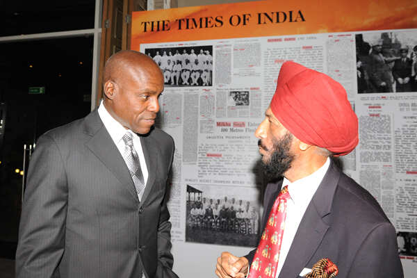 Photo - Carl Lewis date with Milkha Singh @ TOISA