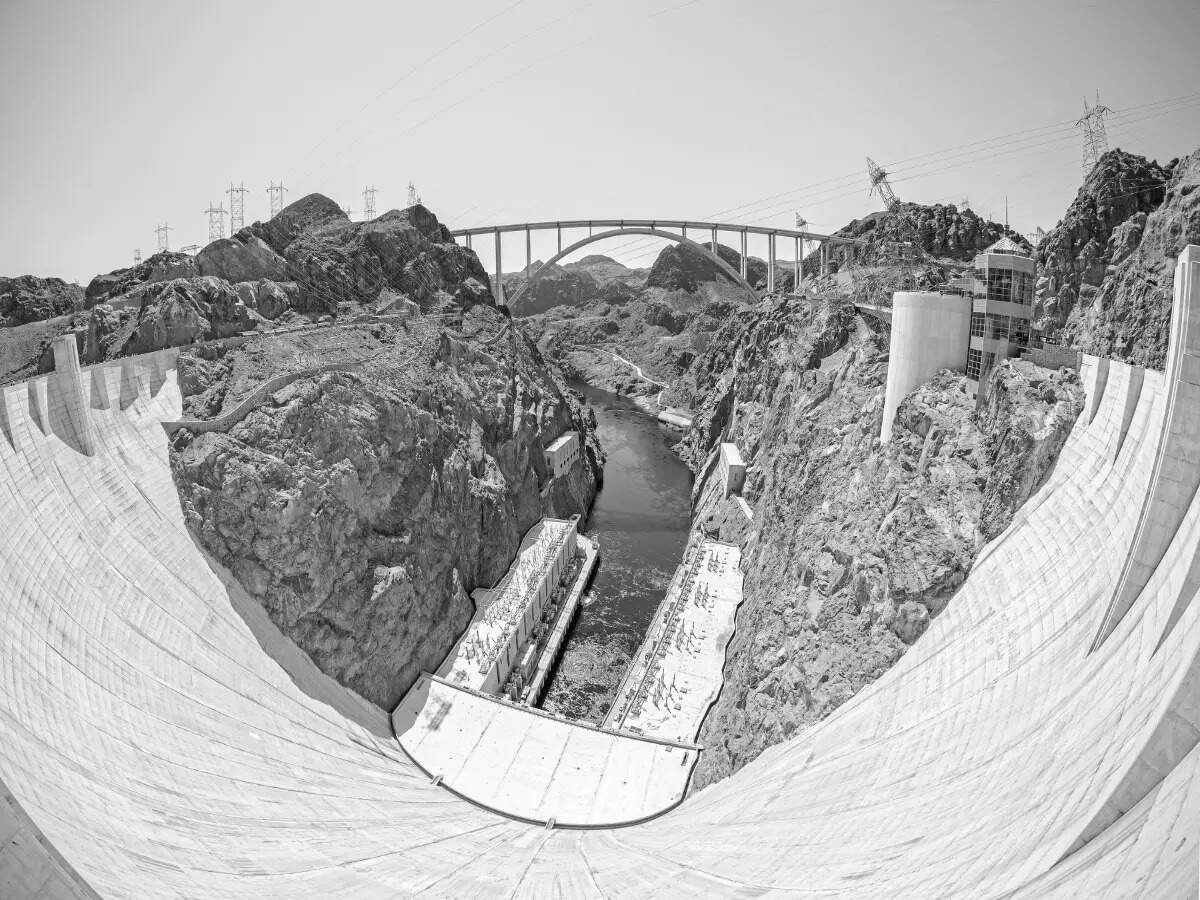 hoover dam gravity hoover dam gravity