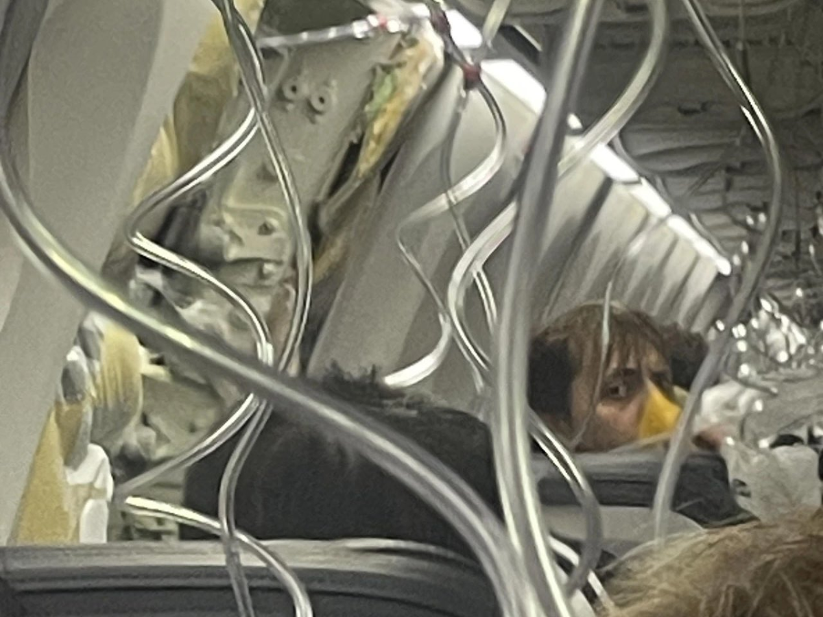 Aircraft diverted back to safety