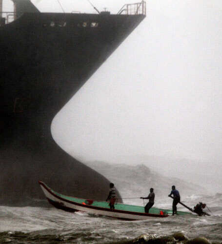Cyclone Nilam hits TN, Andhra