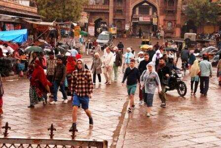Rain, snowfall throws life out of gear