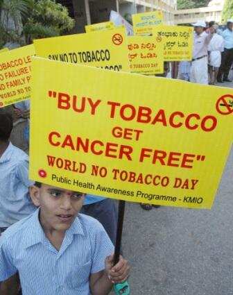 World No Tobacco Day 2013: None to check sale of cigarette packs sans gory pics