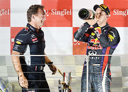 Sebastian Vettel wins Singapore Grand Prix