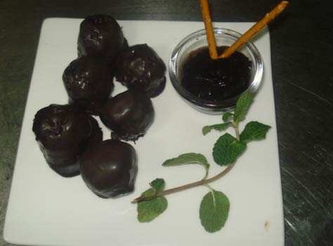 Lip-smacking Holi delicacies