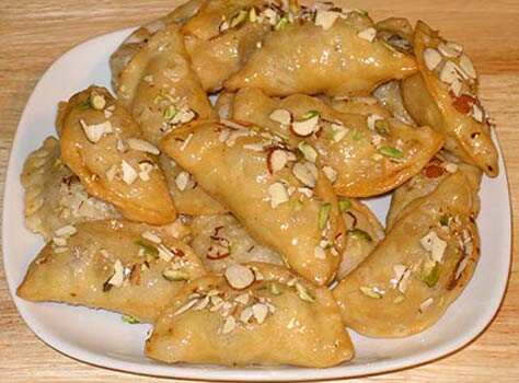Lip-smacking Holi delicacies