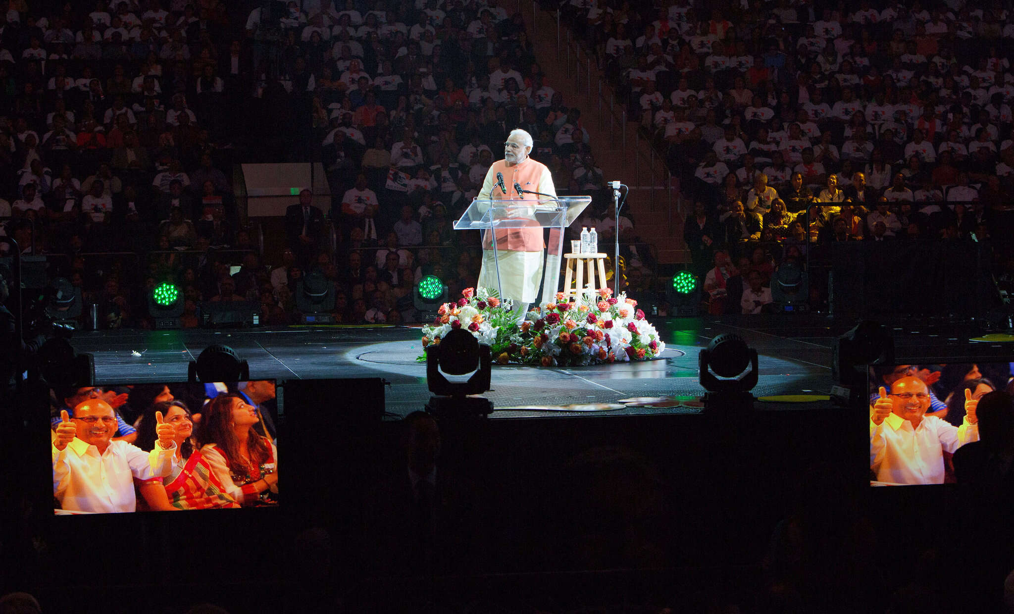Modi charms Madison Square