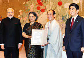 India, Japan sign MoU to develop Varanasi into 'smart city'