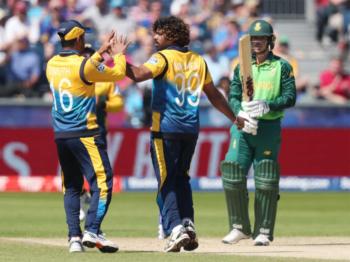 Malinga takes an inconsequential wicket