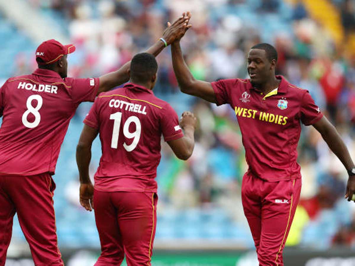 Brathwaite and Roach choke Afghanistan's chase