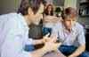 'Communicative dads&rsquo; help cut teen-smoking