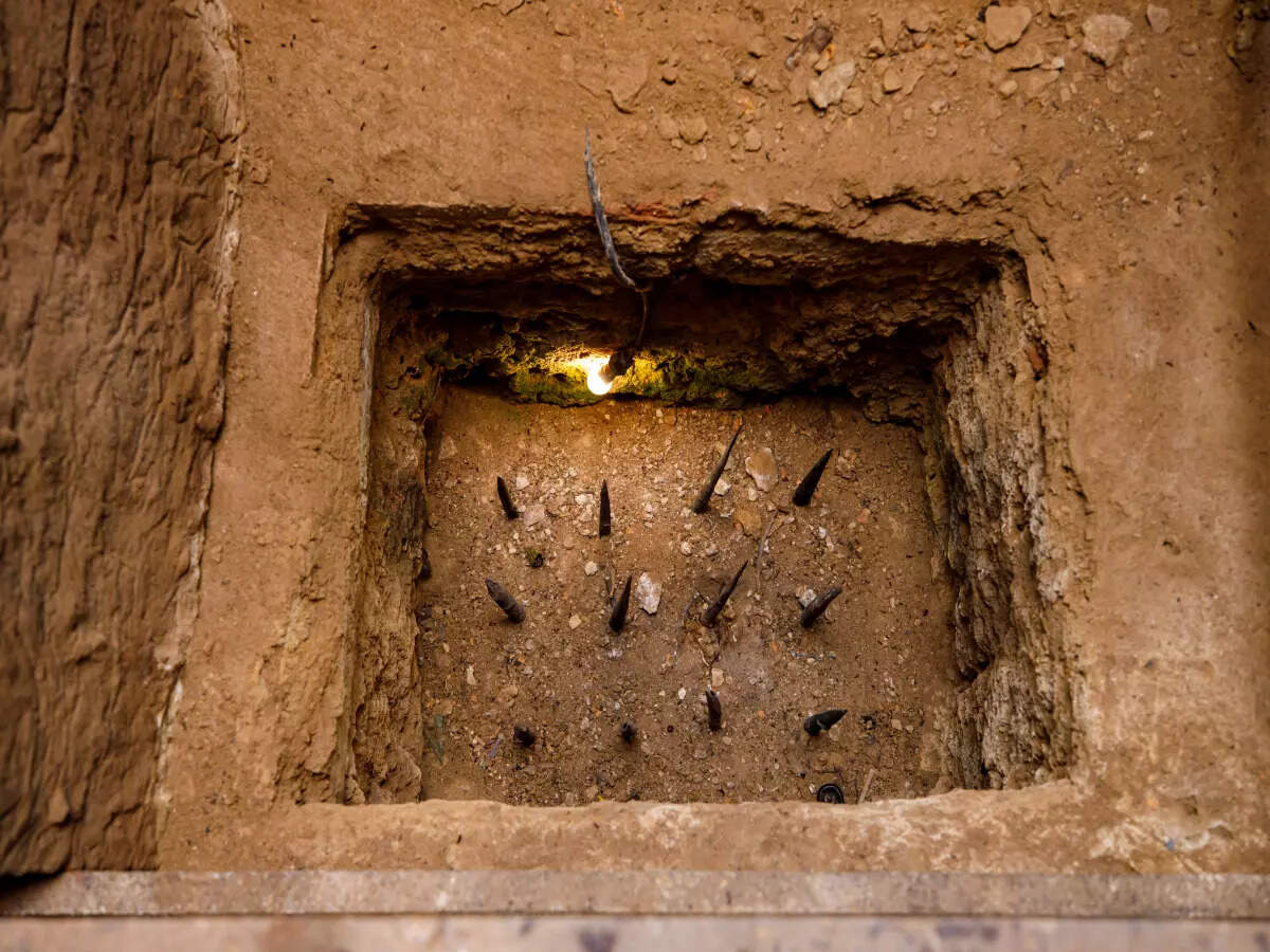 Booby traps inside Cu Chi Tunnels Booby traps inside Cu Chi Tunnels