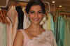 Sonam Kapoor shares saree draping tips on zoOm