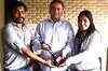 Salim Khan gives his filmfare trophy to 'Vicky Donor' writer