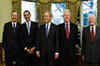 Obama, Bush dine with ex-presidents at White House