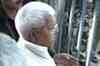 Lalu gets aggressive with workers