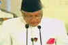 Virbhadra, Farooq take oath