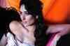 Kareena wants a cut in love-making scene with Saif