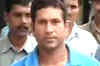 Sachin returns with cut mark after fall in SA hotel