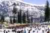 Tourists flock Solang Nala to enjoy first snowfall