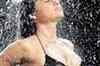 Lara Dutta to flaunt her curves again