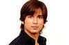Shahid sculpts eight-pack abs
