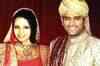 Dhoni and wife Sakshi meet Gandhis