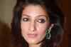 Twinkle makes a guest appearance in 'Tees Maar Khan'
