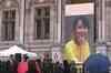 Suu Kyi addresses supporters
