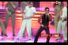 Shah Rukh dances to 'Dabangg' songs at IIFA