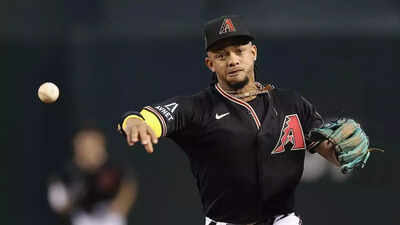 Arizona Diamondbacks stays alive with thrilling 2-1 win over Philadelphia Phillies in NLCS Game 3