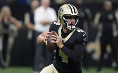Saints' Derek Carr Fires Up Home Crowd for Eagles Showdown, Says 'It's gonna be awesome'