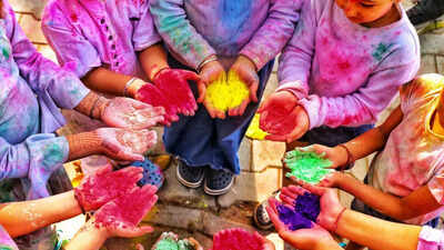 120+ Happy Holi Wishes, Quotes, Messages, Images and Greetings for Holi 2026
