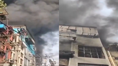 Massive fire breaks out at factory on Delhi&rsquo;s Lawrence Road