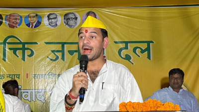 'Attack on RJD&rsquo;s soul': Tej Pratap flags &lsquo;pressure&rsquo; on Lalu, Rabri; makes plea to PM Modi, Shah