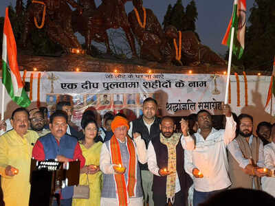 Tributes paid to 40 CRPF martyrs of Pulwama attack