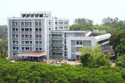 RCC receives cryo freeze machine for bone marrow transplantation
