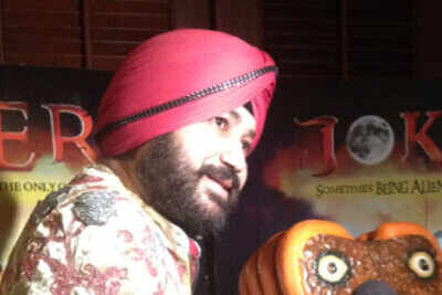 Daler Mehndi delivers another superhit Sing Raja