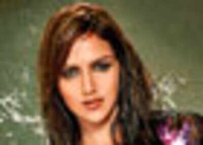 Esha Deol has a tough job!