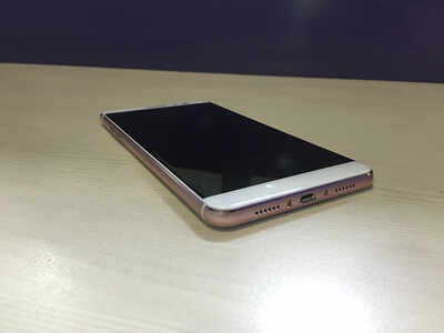 Coolpad Max review: Capable but overpriced