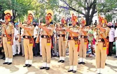 BSF officer killed in Pakistan firing cremated