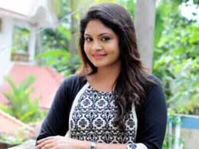Gayathri Arun says she is very much alive