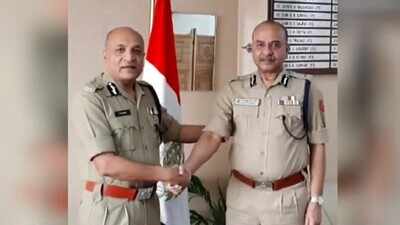 Election Commission removes West Bengal DGP Virendra, appoints P Nirajnayan in his place