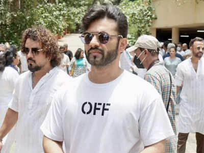 Singer KK's funeral: Rahul Vaidya arrives to pay last tributes