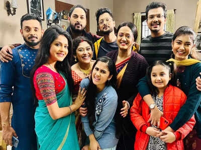 TV show &lsquo;Meghe Dhaka Tara&rsquo; completes one year on Bengali small screen